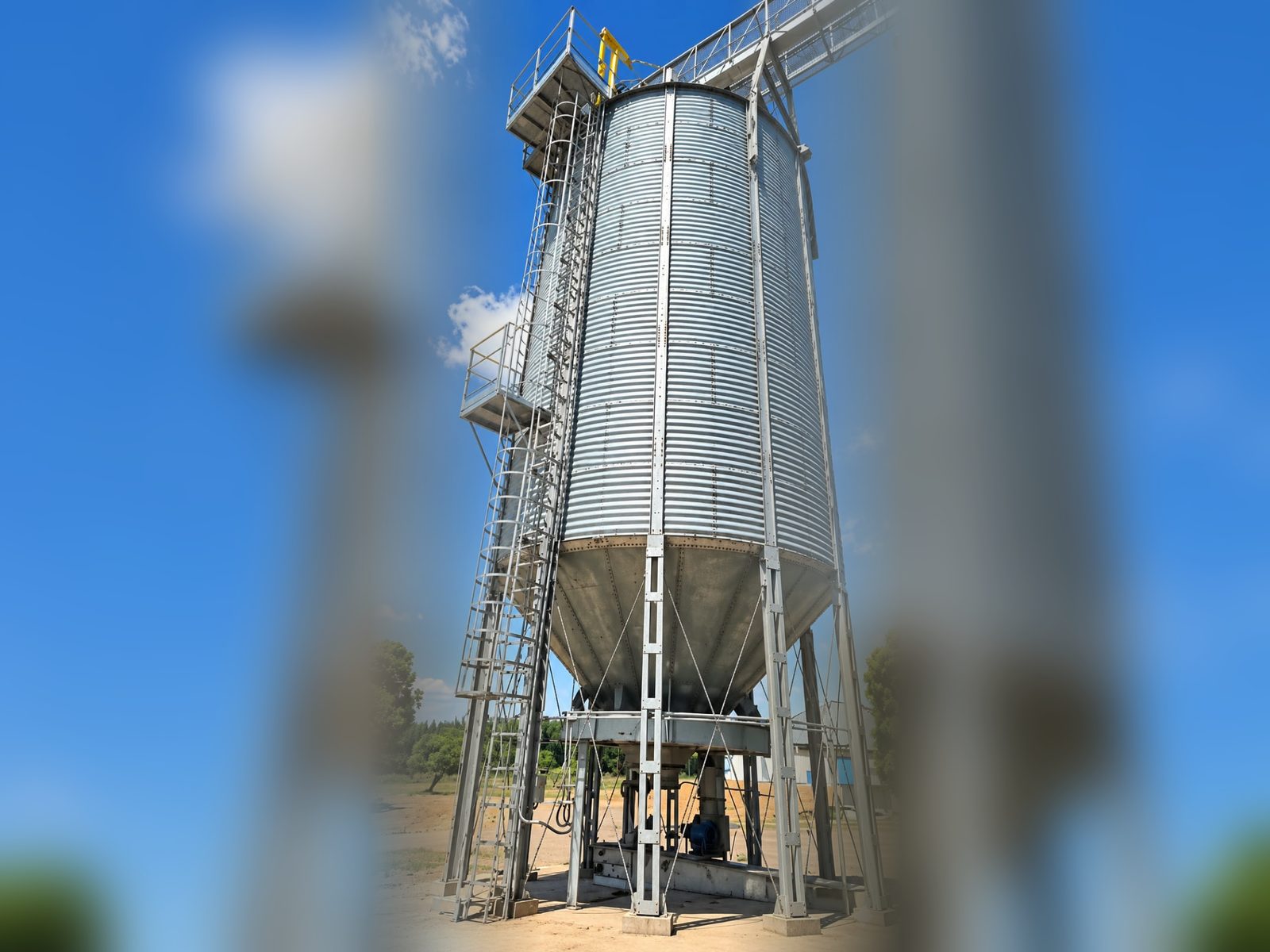 Silo elevado Kepler Weber — 5 mil sacas